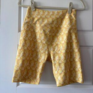 Beyond Yoga Shorts 5" - L - Yellow Suns